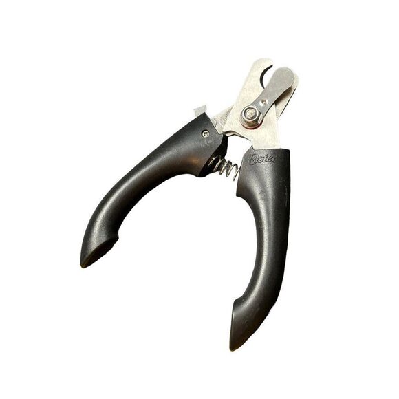 Oster Pet Nail Clipper - Ergonomic Design Stainless Steel Blades Non-Slip Handle - Picture 5 of 6